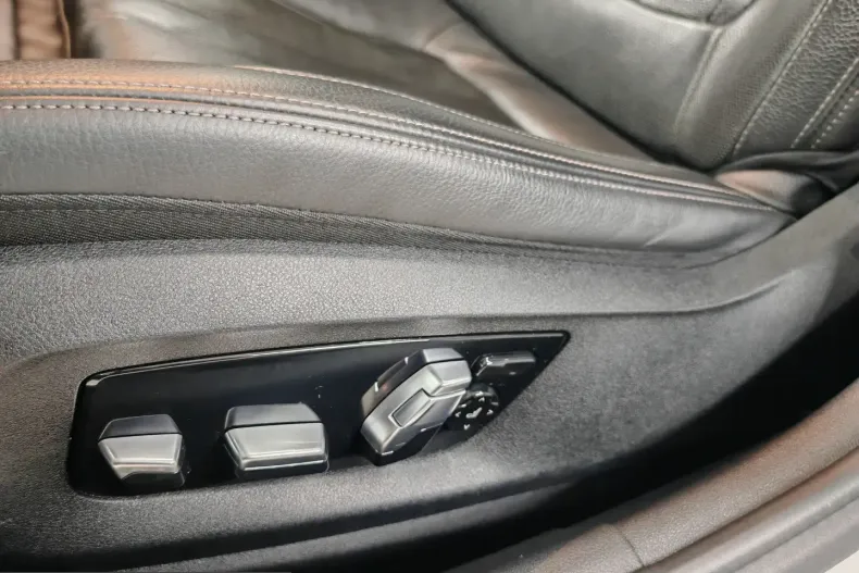 BMW 530 (Seria 5) din 2021 cu 77.000 km - oferta BMW205698 - foto 18