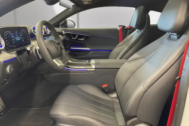 Mercedes-Benz CLE 300 (Clasa CLE) din 2024 cu 8.300 km - oferta MER205700 - foto 4