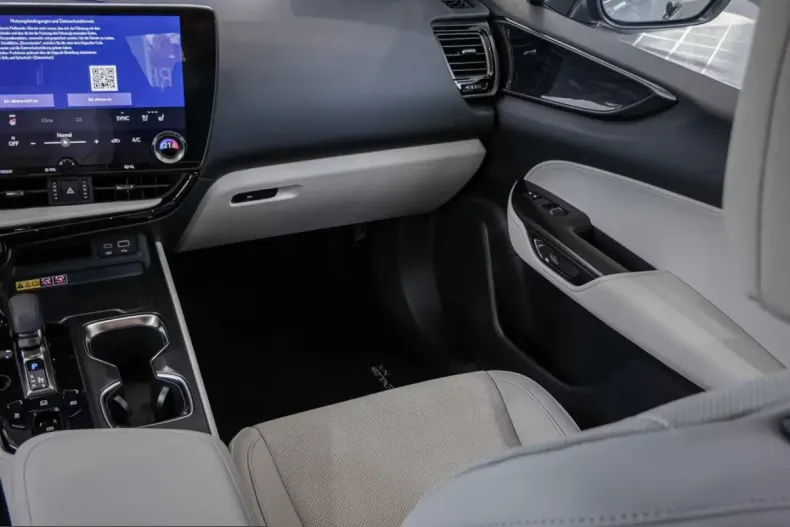 Lexus NX 350h din 2025 cu 6.131 km - oferta LEX205703 - foto 13