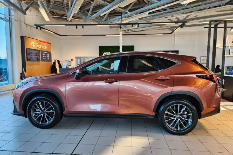 Lexus NX 350h din 2026 cu 1.500 km - oferta LEX205707 - foto 2