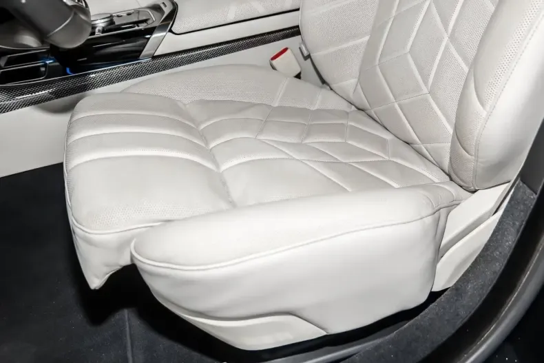 BMW 740 (Seria 7) din 2025 cu 21.200 km - oferta BMW205709 - foto 23