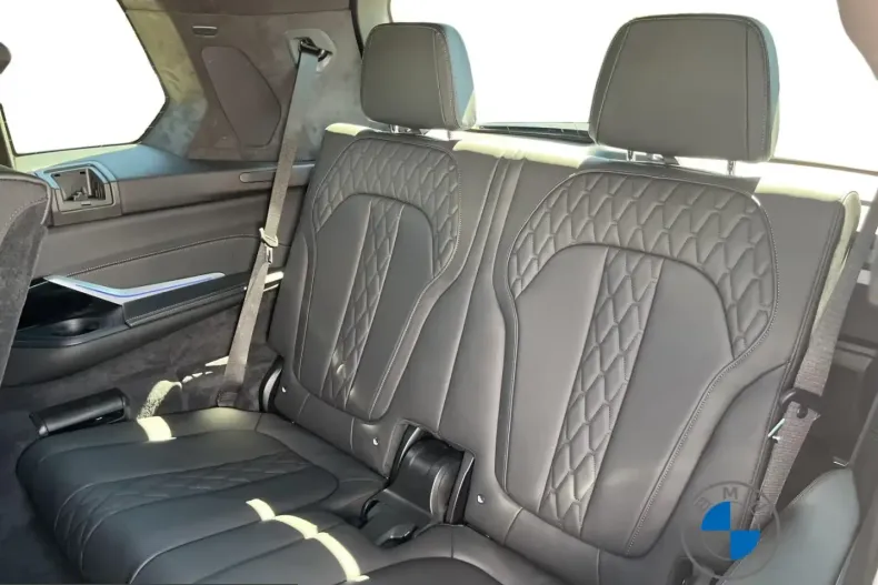 BMW X7 M60 (Seria X) din 2025 cu 26.085 km - oferta BMW205718 - foto 11