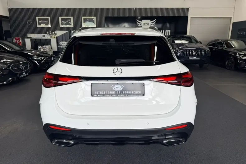 Mercedes-Benz GLC 200 (Clasa GLC) din 2023 cu 40.000 km - oferta MER205722 - foto 9