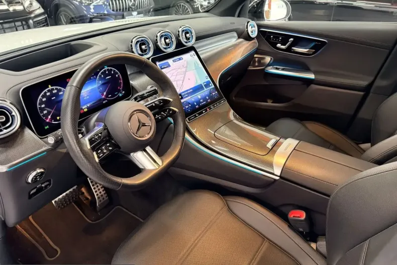 Mercedes-Benz GLC 200 (Clasa GLC) din 2023 cu 40.000 km - oferta MER205722 - foto 14