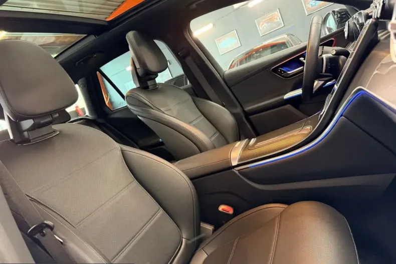 Mercedes-Benz GLC 200 (Clasa GLC) din 2023 cu 40.000 km - oferta MER205722 - foto 18