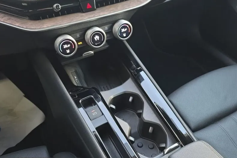 Skoda Superb din 2024 cu 47.000 km - oferta SKO205723 - foto 24