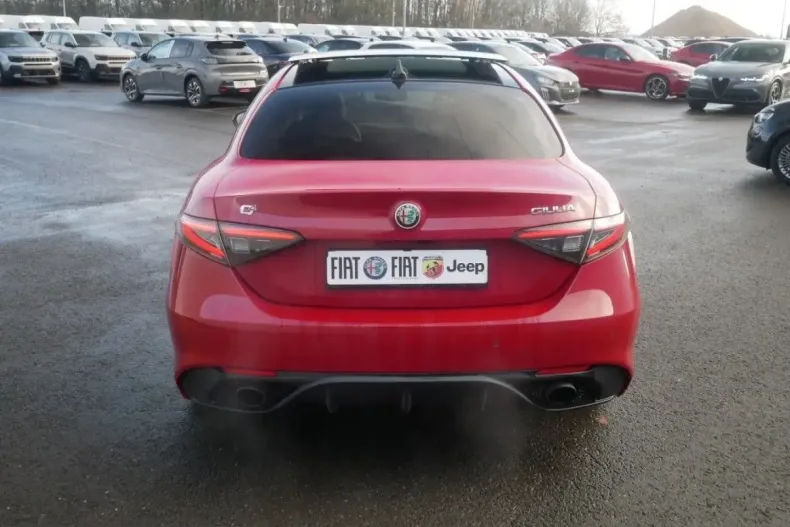 Alfa Romeo Giulia din 2023 cu 21.641 km - oferta ALF205726 - foto 5