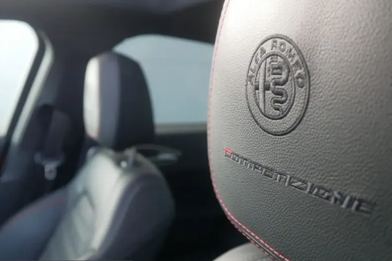 Alfa Romeo Giulia din 2023 cu 21.641 km - oferta ALF205726 - foto 11