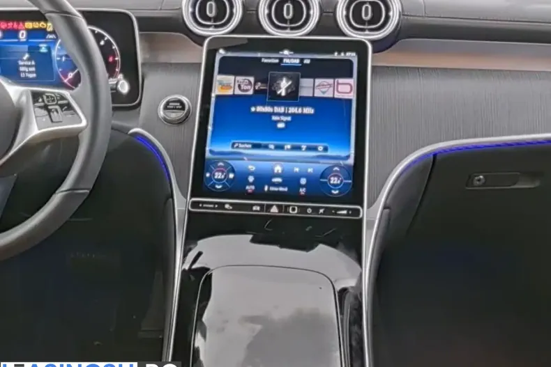 Mercedes-Benz GLC 220 (Clasa GLC) din 2024 cu 17.900 km - oferta MER205729 - foto 5