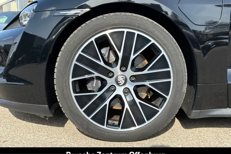 Porsche Taycan din 2023 cu 38.743 km - oferta POR205732 - foto 8