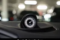 Porsche Taycan din 2023 cu 43.350 km - oferta POR205733 - foto 28