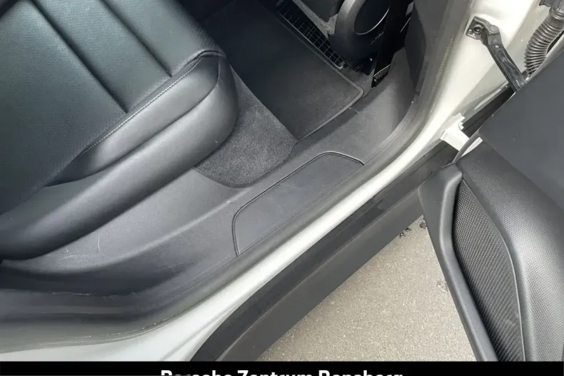 Porsche Taycan din 2023 cu 34.800 km - oferta POR205734 - foto 23