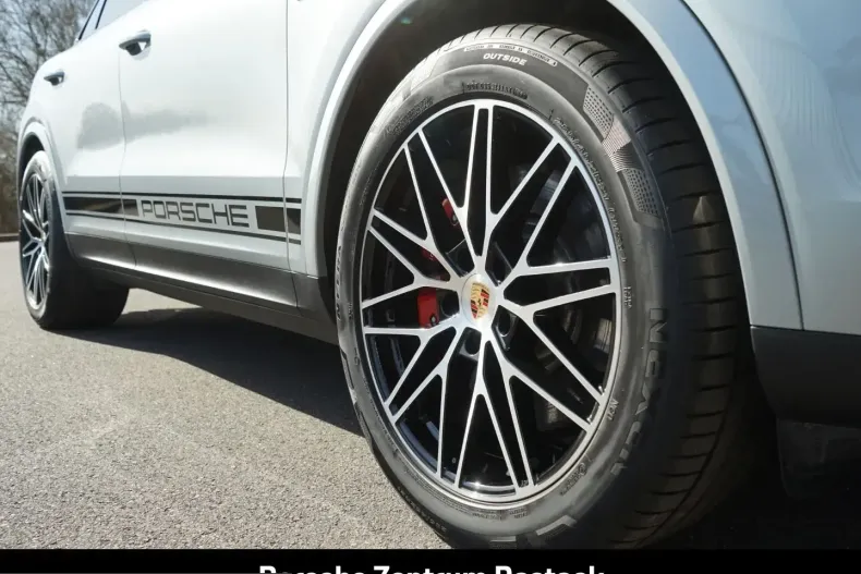 Porsche Cayenne din 2025 cu 8.695 km - oferta POR205735 - foto 9