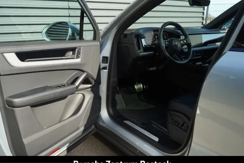 Porsche Cayenne din 2025 cu 8.695 km - oferta POR205735 - foto 15