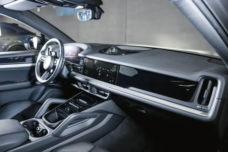 Porsche Cayenne din 2025 cu 16.800 km - oferta POR205736 - foto 18