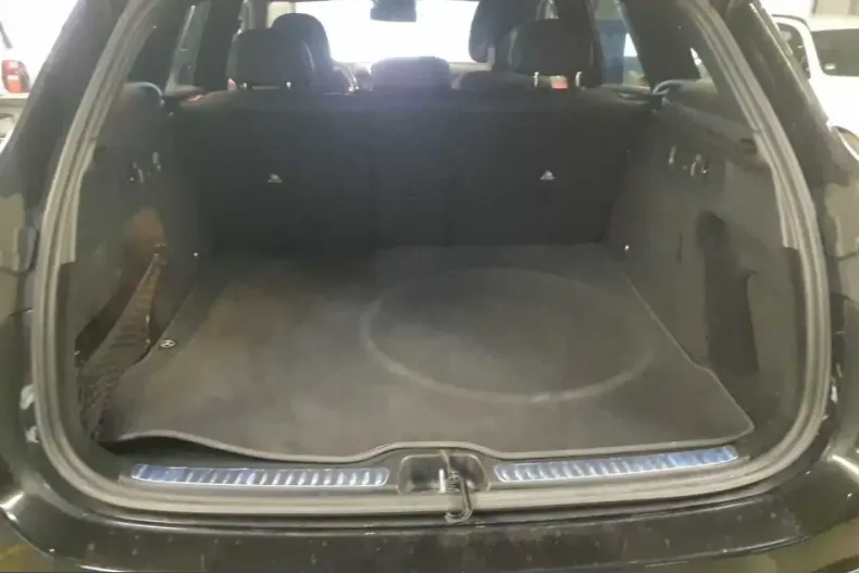 Mercedes-Benz GLC 220 (Clasa GLC) din 2023 cu 68.371 km - oferta MER205738 - foto 4