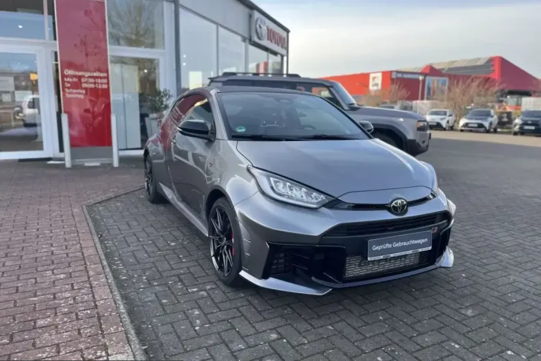 Toyota Yaris din 2024 cu 11.100 km - oferta TOY205739 - foto 2