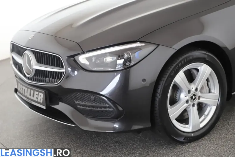 Mercedes-Benz C 400 (Clasa C) din 2023 cu 13.364 km - oferta MER205741 - foto 5