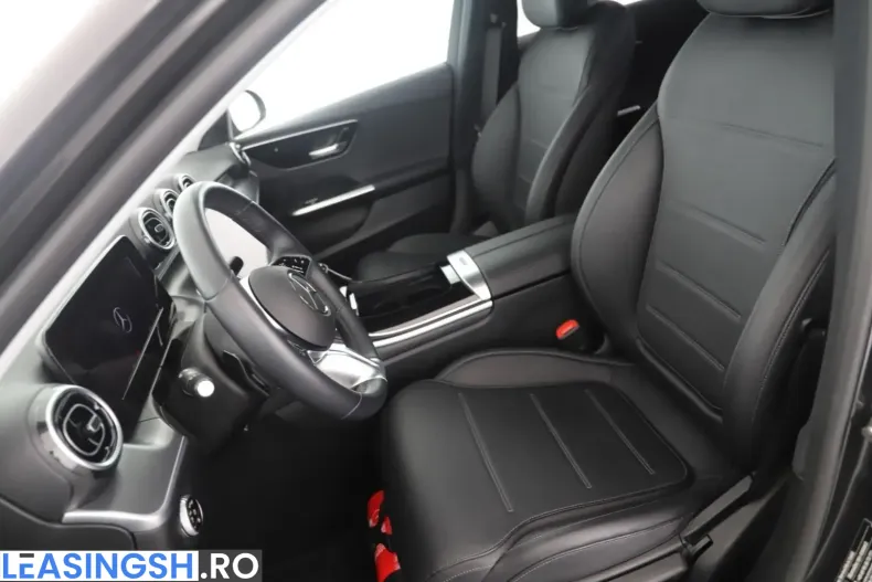 Mercedes-Benz C 400 (Clasa C) din 2023 cu 13.364 km - oferta MER205741 - foto 12