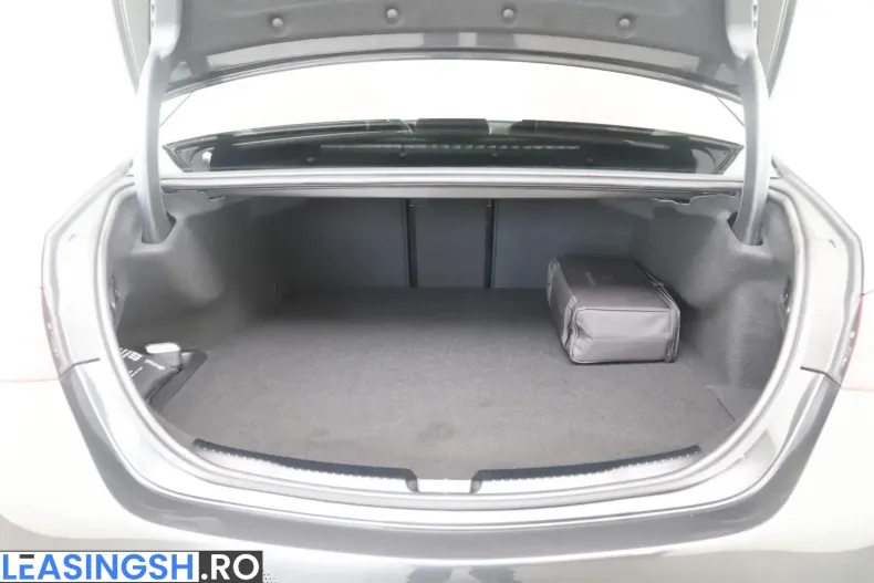 Mercedes-Benz C 400 (Clasa C) din 2023 cu 13.364 km - oferta MER205741 - foto 18