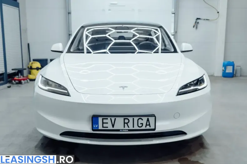 Tesla Model 3 din 2024 cu 76.400 km - oferta TES205742 - foto 2