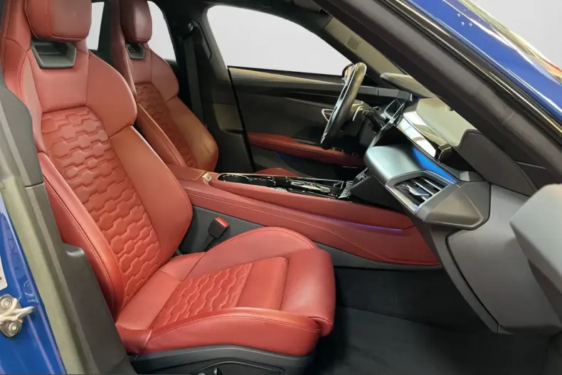 Audi e-tron GT din 2023 cu 15.234 km - oferta AUD205744 - foto 4