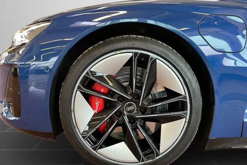 Audi e-tron GT din 2023 cu 15.234 km - oferta AUD205744 - foto 8