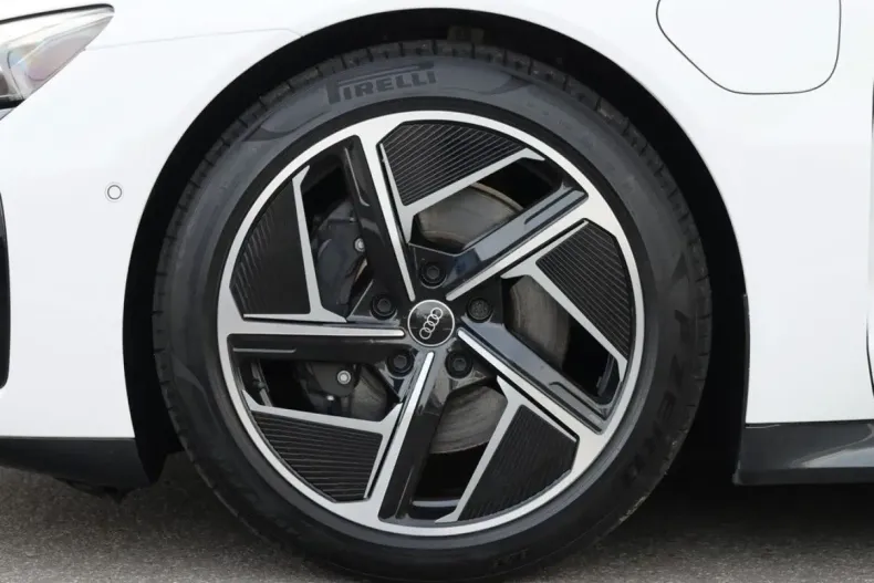 Audi e-tron GT din 2023 cu 46.500 km - oferta AUD205747 - foto 5