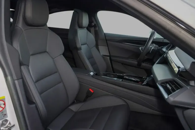 Audi e-tron GT din 2023 cu 46.500 km - oferta AUD205747 - foto 9