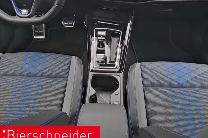 Volkswagen Golf din 2025 cu 14.920 km - oferta VOL205750 - foto 13