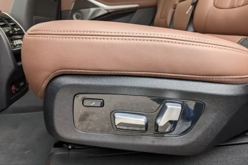 BMW X7 M60 (Seria X) din 2022 cu 38.700 km - oferta BMW205761 - foto 11