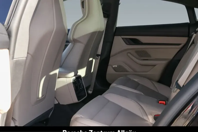 Porsche Taycan din 2023 cu 28.600 km - oferta POR205762 - foto 14