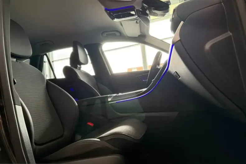 Mercedes-Benz GLC 200 (Clasa GLC) din 2025 cu 9.999 km - oferta MER205764 - foto 8