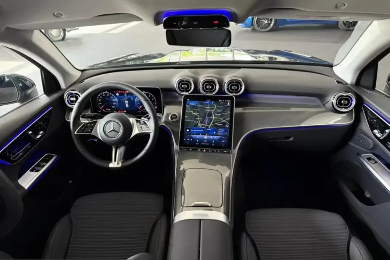 Mercedes-Benz GLC 200 (Clasa GLC) din 2025 cu 9.999 km - oferta MER205764 - foto 14