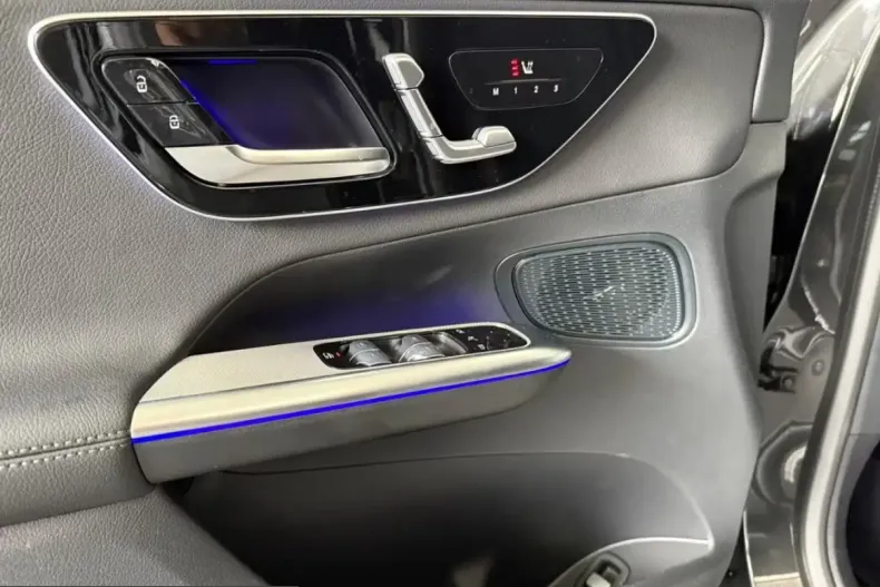 Mercedes-Benz GLC 200 (Clasa GLC) din 2025 cu 9.999 km - oferta MER205764 - foto 15