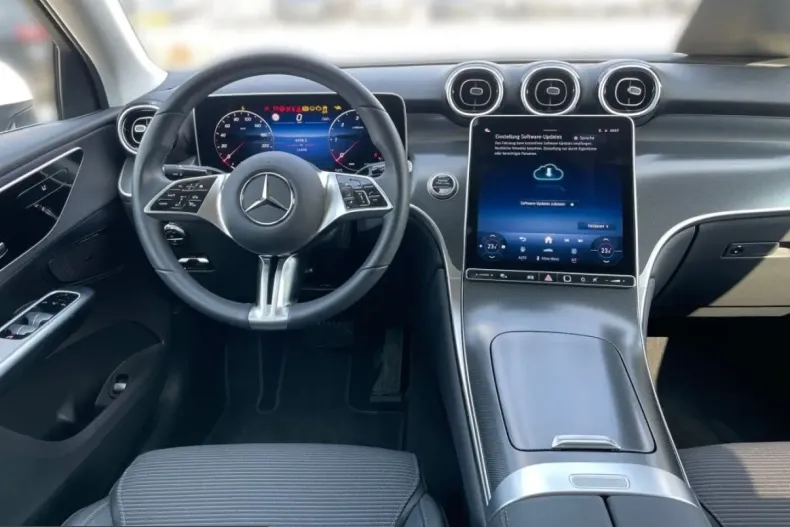 Mercedes-Benz GLC 220 (Clasa GLC) din 2025 cu 14.490 km - oferta MER205765 - foto 10