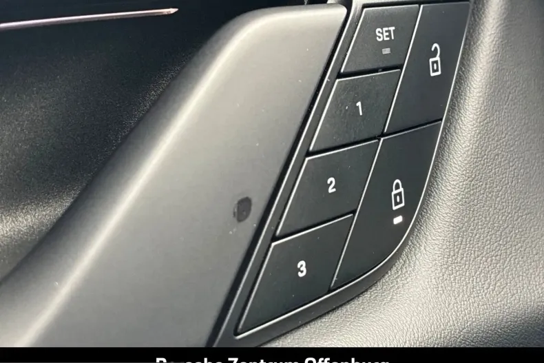 Porsche Taycan din 2023 cu 25.256 km - oferta POR205766 - foto 12