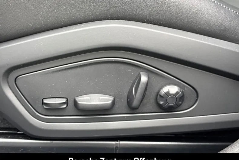 Porsche Taycan din 2023 cu 25.256 km - oferta POR205766 - foto 13