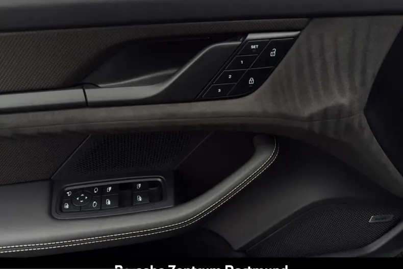 Porsche Taycan din 2023 cu 77.846 km - oferta POR205767 - foto 16