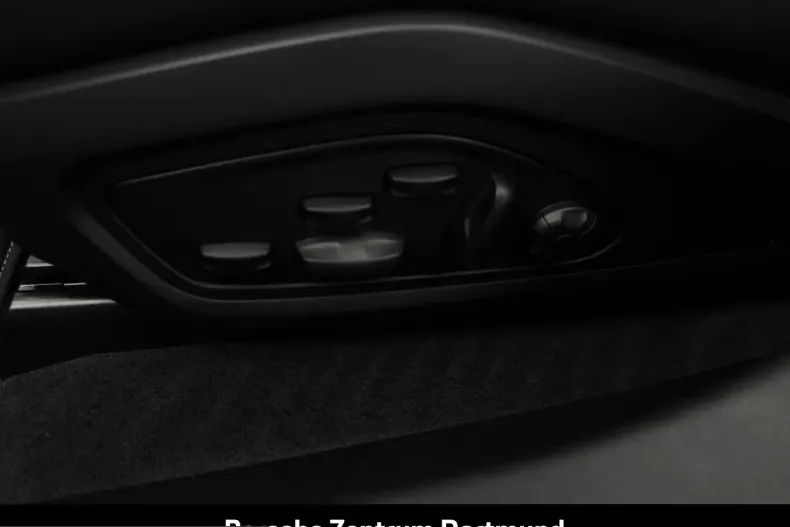 Porsche Taycan din 2023 cu 77.846 km - oferta POR205767 - foto 18