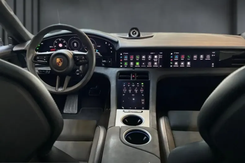 Porsche Taycan din 2023 cu 65.550 km - oferta POR205768 - foto 13