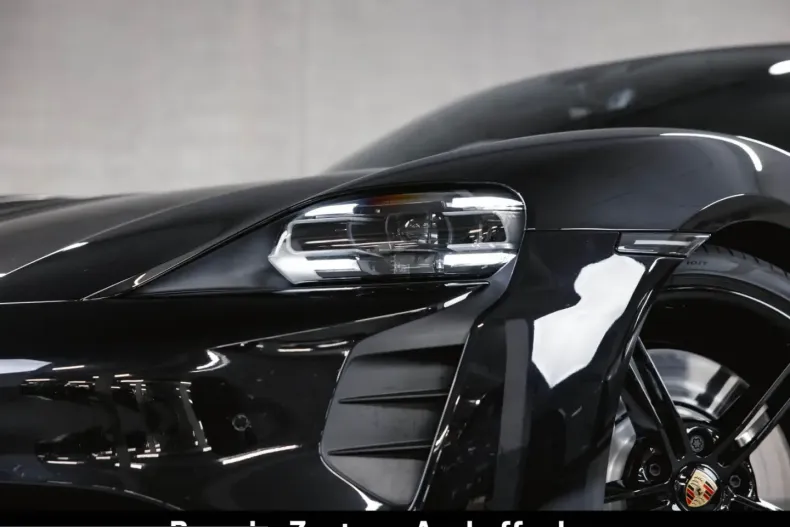 Porsche Taycan din 2023 cu 12.900 km - oferta POR205769 - foto 6