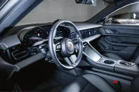 Porsche Taycan din 2023 cu 12.900 km - oferta POR205769 - foto 14