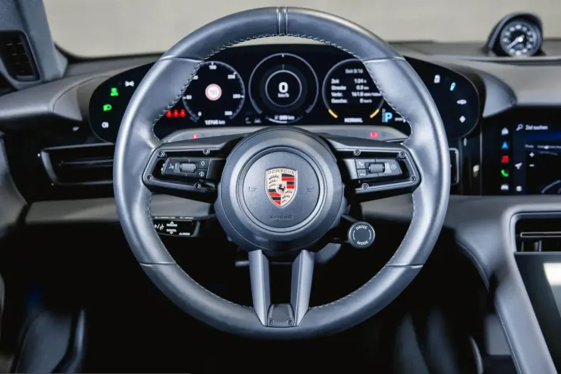 Porsche Taycan din 2023 cu 12.900 km - oferta POR205769 - foto 17