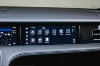 Porsche Taycan din 2023 cu 12.900 km - oferta POR205769 - foto 41