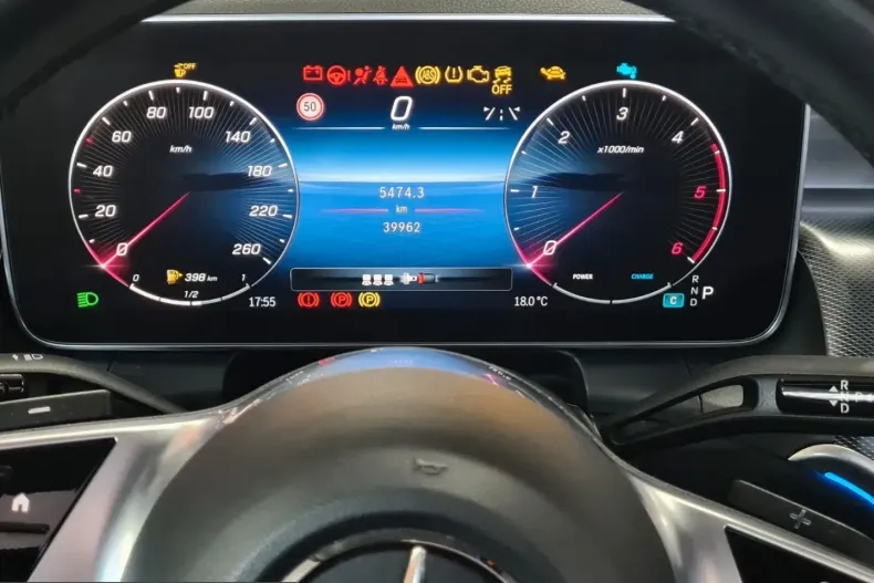 Mercedes-Benz GLC 220 (Clasa GLC) din 2023 cu 39.952 km - oferta MER205770 - foto 22