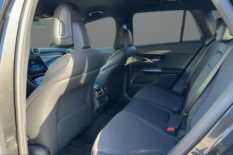 Mercedes-Benz GLC 200 (Clasa GLC) din 2024 cu 13.264 km - oferta MER205771 - foto 7