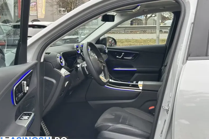 Mercedes-Benz GLC 300 (Clasa GLC) din 2024 cu 9.718 km - oferta MER205773 - foto 19