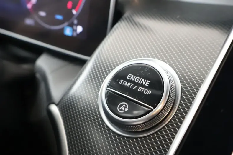 Mercedes-Benz GLC 220 (Clasa GLC) din 2023 cu 85.900 km - oferta MER205779 - foto 19