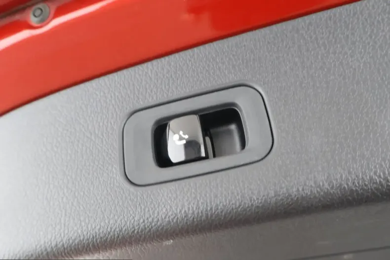 Mercedes-Benz GLC 220 (Clasa GLC) din 2023 cu 85.900 km - oferta MER205779 - foto 22